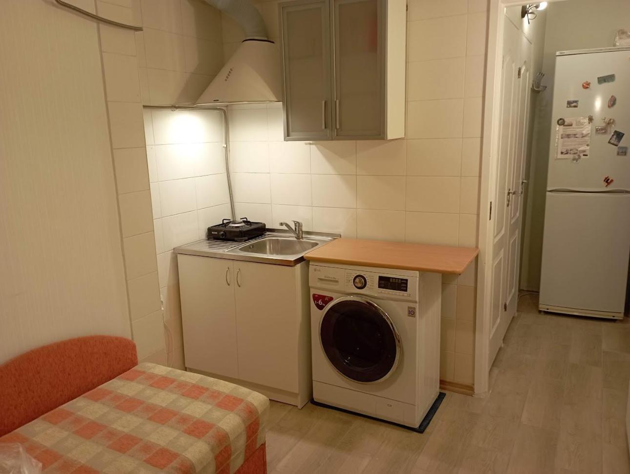 A Comfortable 18M Room With Balcony 塔林 外观 照片